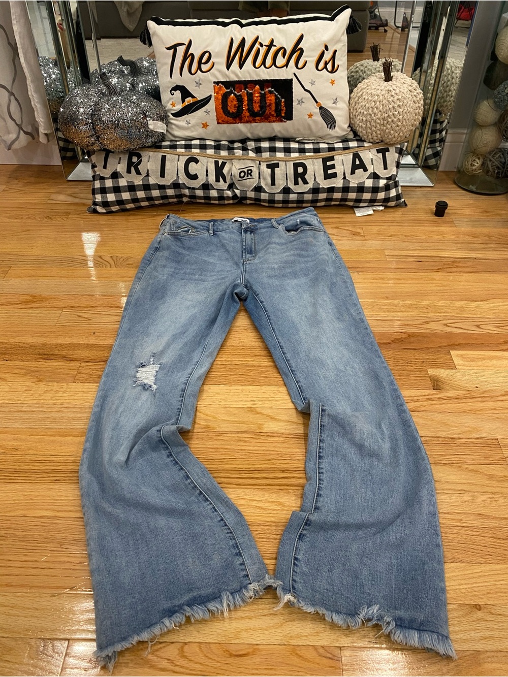 Fashion nova flare jeans